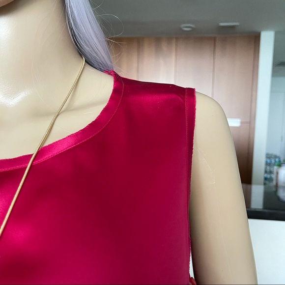 Vince. Gorgeous Fuchsia Silk High-Low Tank Top - Picture 2 of 11